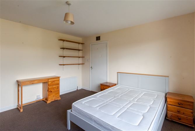 38 Halldene Drive, Bishopstown, Cork