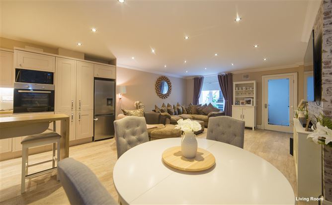67 Lanesborough Court, Lanesborough Drive, Saint Margaret's Road, Finglas, Dublin