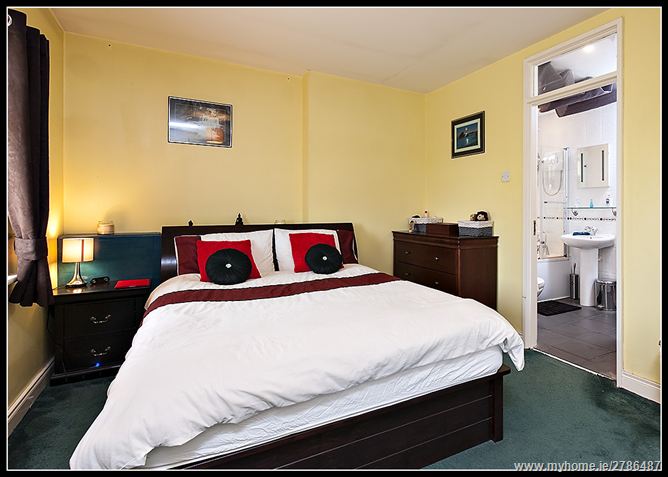 21 GREENWOOD WALK, Ayrfield,   Dublin 13