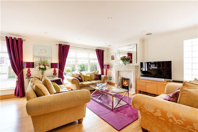 44 College Grove, Castleknock, Dublin 15