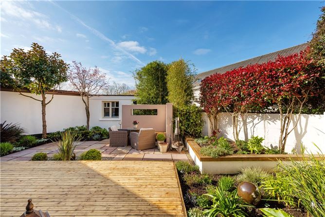 44 College Grove, Castleknock, Dublin 15