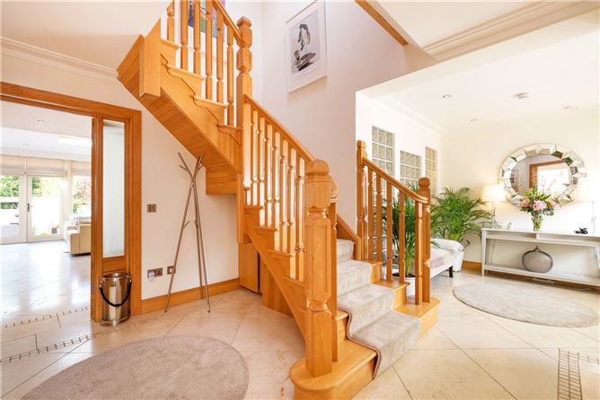 44 College Grove, Castleknock, Dublin 15