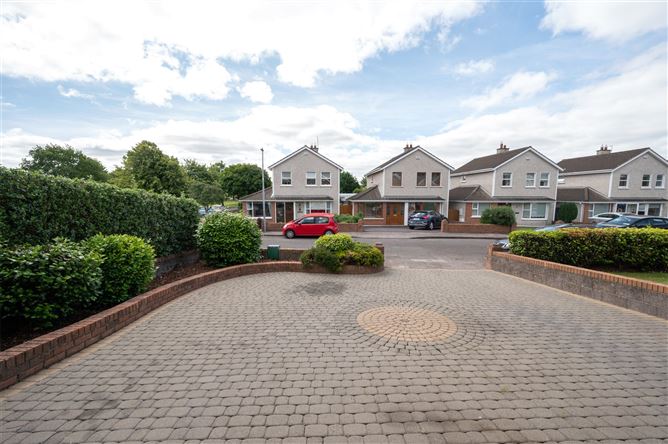 33 Wyndham Downs, Ballincollig, Co. Cork