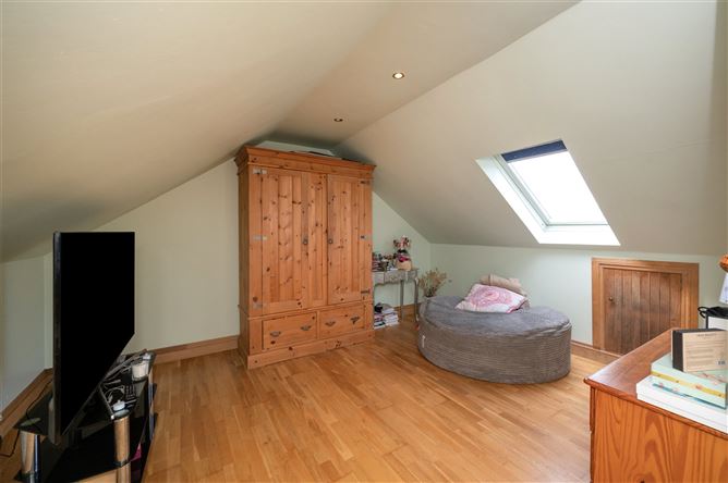 33 Wyndham Downs, Ballincollig, Co. Cork