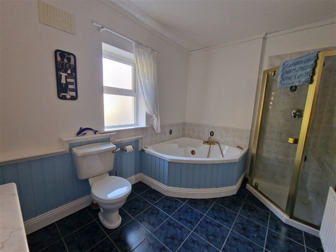 Mountain View, Kilfenora Road, Lisdoonvarna, Co. Clare