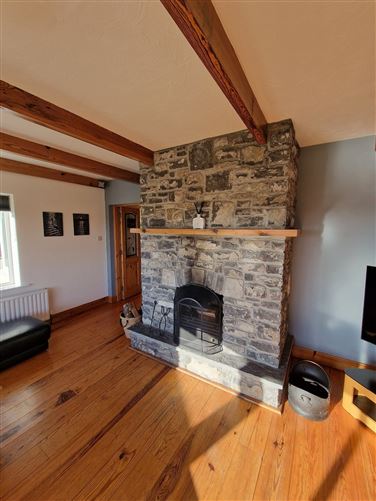 Mountain View, Kilfenora Road, Lisdoonvarna, Co. Clare