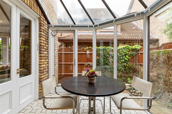 62 Shrewsbury Park, Ballsbridge, Dublin 4