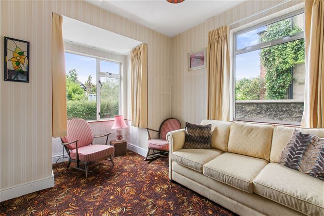8 Seapoint Avenue, Blackrock, Co. Dublin