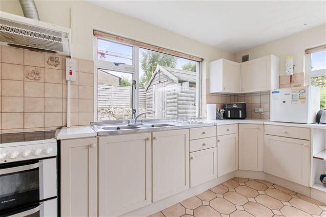 8 Seapoint Avenue, Blackrock, Co. Dublin