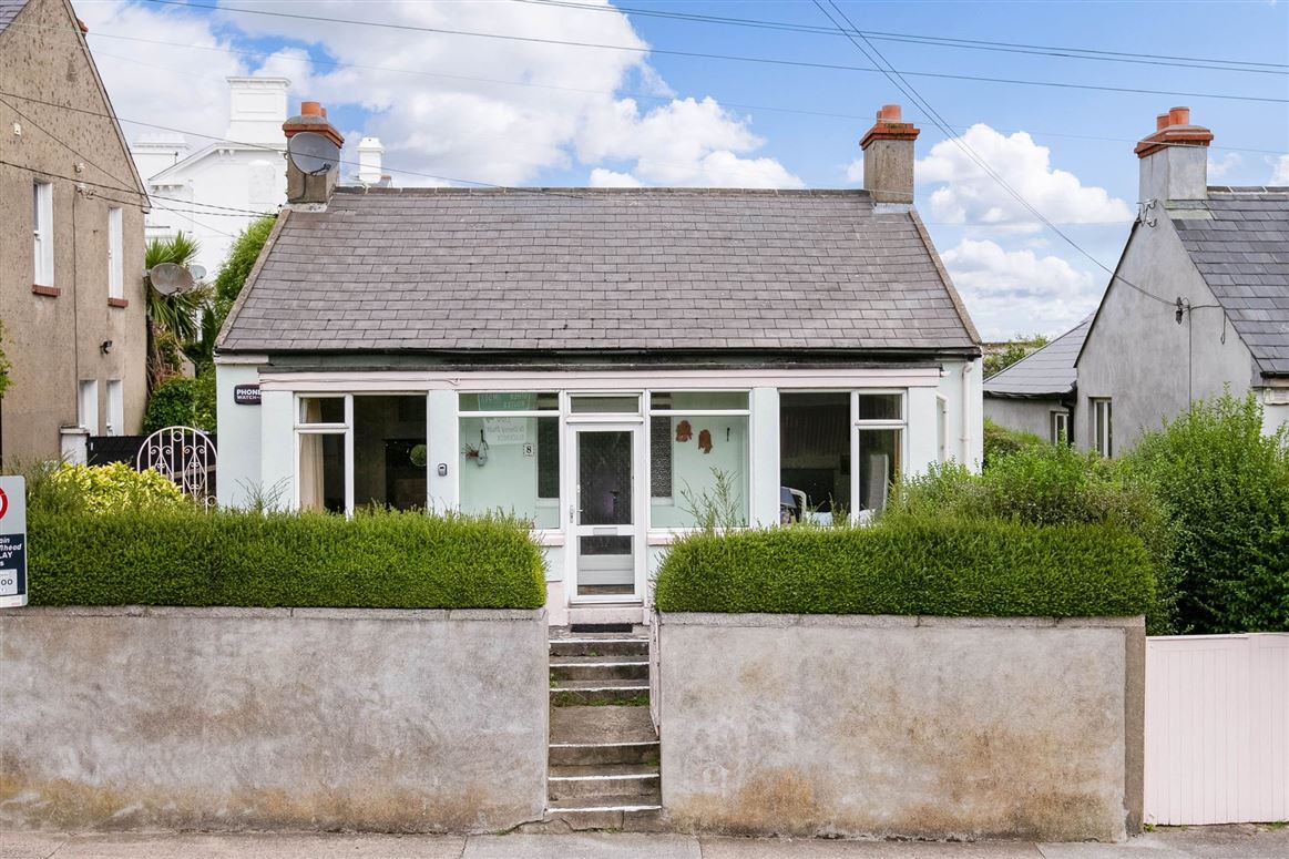 8 Seapoint Avenue, Blackrock, Co. Dublin