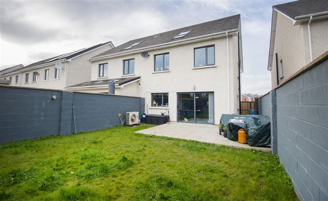 17 Cnoc Tiarnach, Grange End, Dunshaughlin, Meath