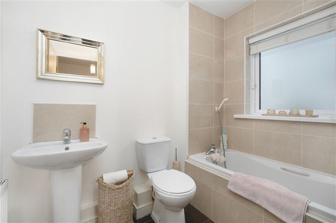 75 Deerpark Place, Kiltipper, Dublin 24