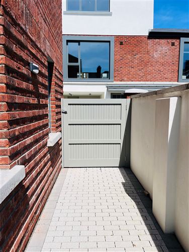 11 The Dockyard, South Dock Street, Dublin 4, Dublin