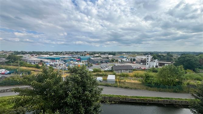 Photo 12 of 15 — APARTMENT 25, THE BARGE, MARKET POINT, Mullingar, Co. Westmeath