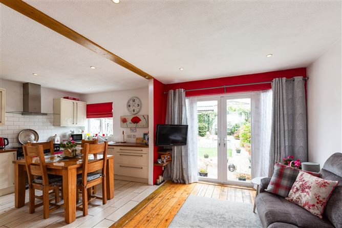 73 Broadford Drive, Ballinteer, Dublin 16
