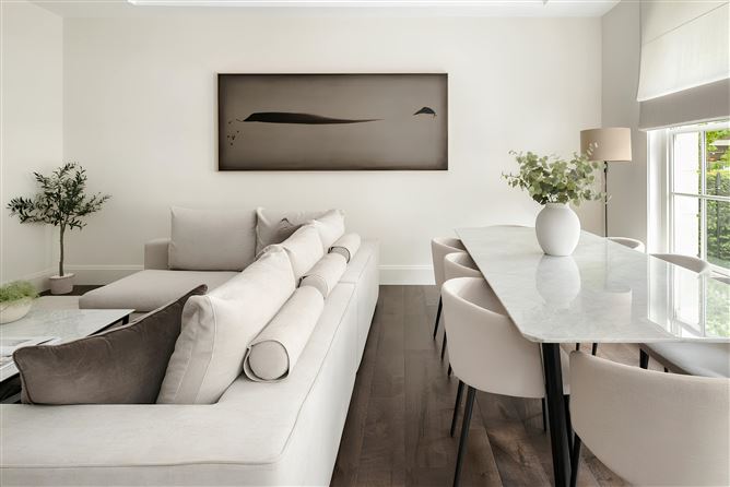 Stucco & Sloane,London,Greater London,United Kingdom