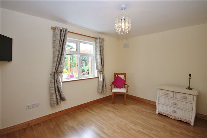 12 Cooldrinagh Cottages, Lucan, Co. Dublin