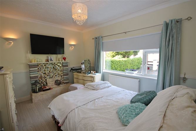 12 Cooldrinagh Cottages, Lucan, Co. Dublin