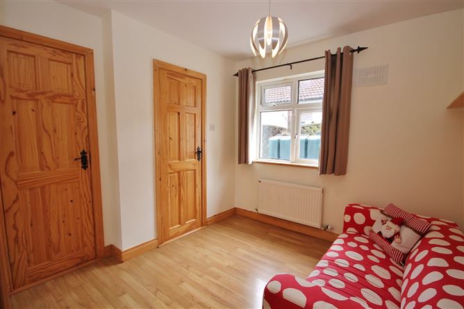 12 Cooldrinagh Cottages, Lucan, Co. Dublin