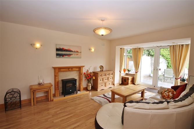 12 Cooldrinagh Cottages, Lucan, Co. Dublin