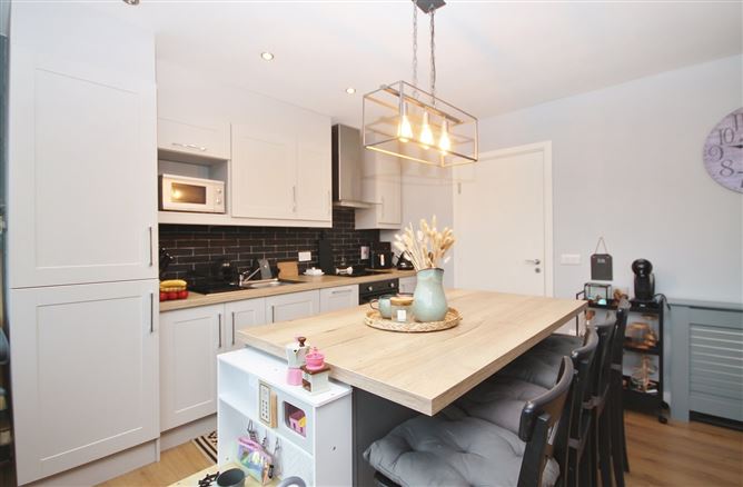 5 Virginia Hall, Tallaght, Dublin 24
