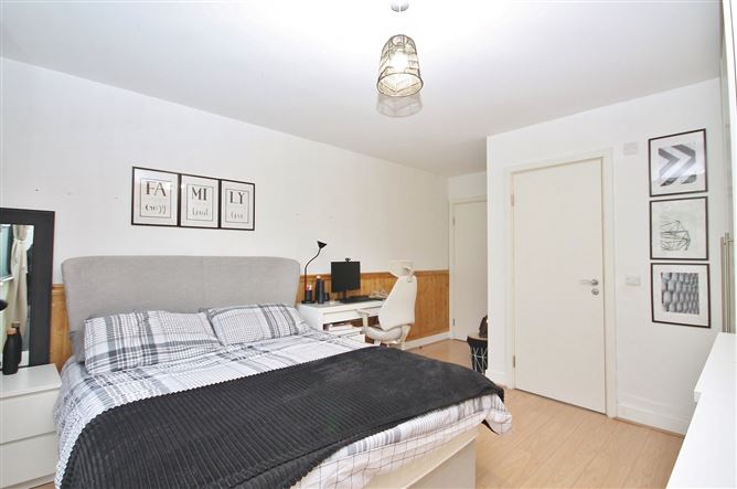 5 Virginia Hall, Tallaght, Dublin 24