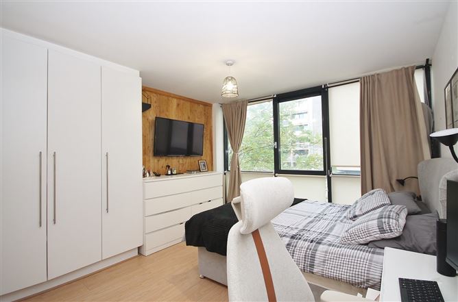 5 Virginia Hall, Tallaght, Dublin 24