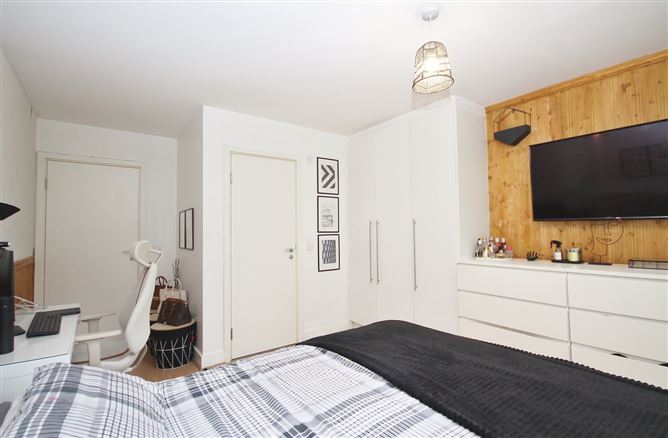 5 Virginia Hall, Tallaght, Dublin 24
