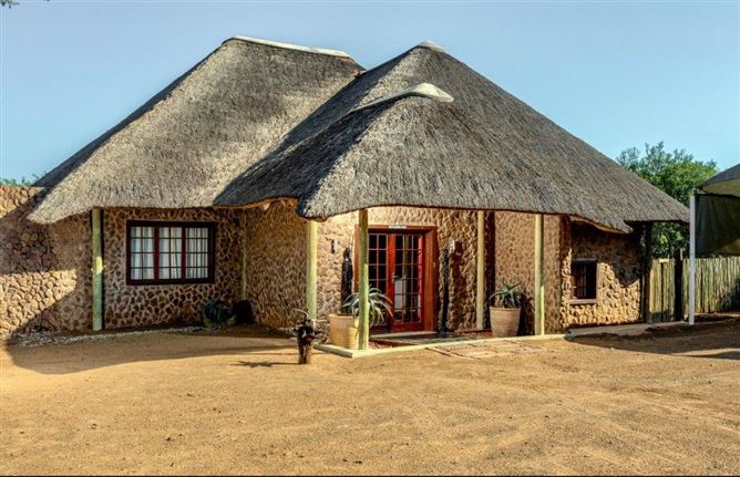 Private, Kujabula Lodge Inkhundla Somntongo, Swaziland, Lavumisa