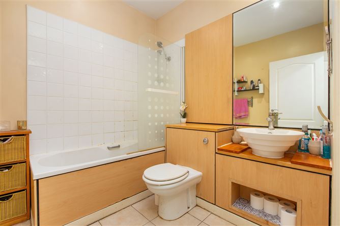 141 The Academy Building, Park West, Dublin 12