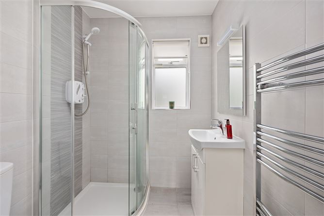 Photo 11 of 35 — Mount Brandon, 28 Chalet Gardens, Lucan, Dublin