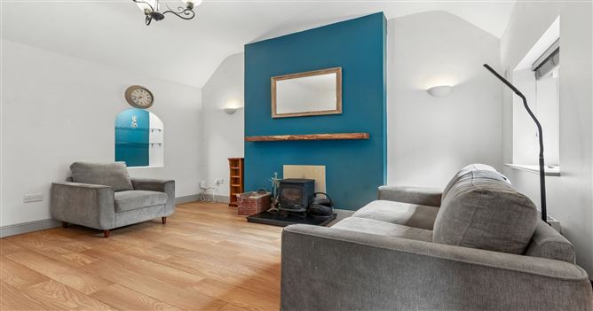 Reevesmount Cottage, Dublin Road, Athy, Kildare