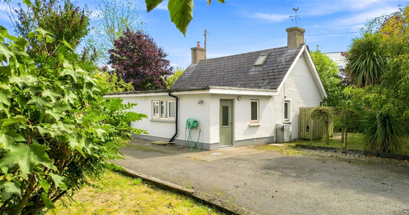 Reevesmount Cottage, Dublin Road, Athy, Kildare