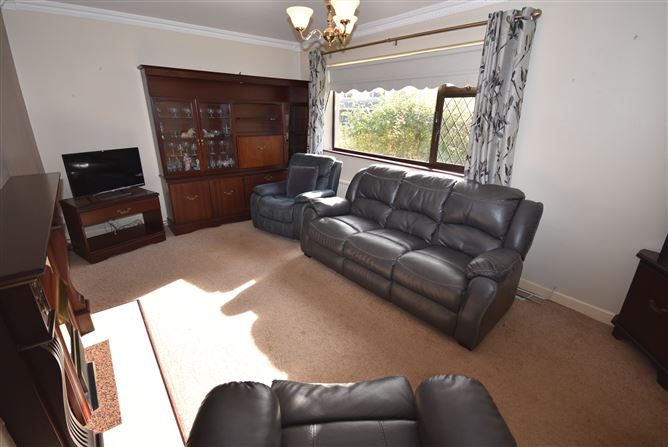 52 Ballyraine Park , Letterkenny, Donegal