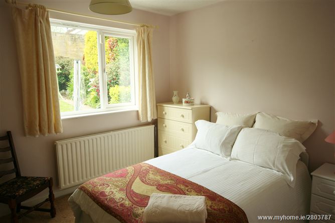 41 Prospect Lawn, The Park, Cabinteely, Dublin