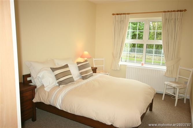 41 Prospect Lawn, The Park, Cabinteely, Dublin