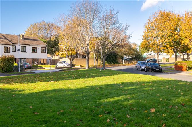 8 Grange Crescent, Pottery Road, Dun Laoghaire, Co. Dublin