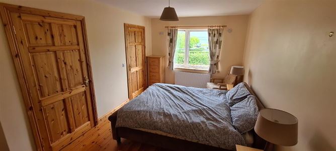 6 Lakeview, Keshcarrigan, Leitrim