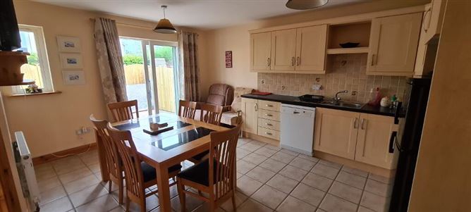 6 Lakeview, Keshcarrigan, Leitrim