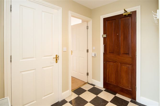 5 Riverbank House, Greenshill,, Kilkenny, Kilkenny
