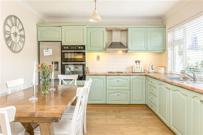 27 Hillcrest Avenue, Lucan, Dublin