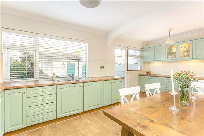 27 Hillcrest Avenue, Lucan, Dublin