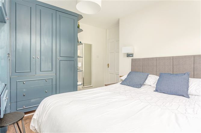 27 Hillcrest Avenue, Lucan, Dublin