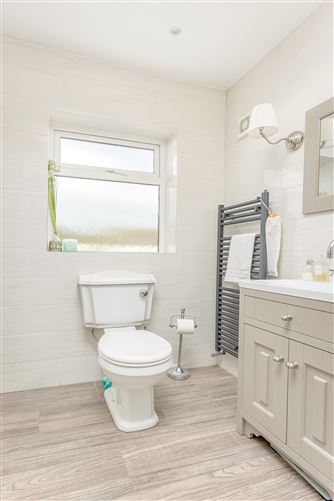 27 Hillcrest Avenue, Lucan, Dublin