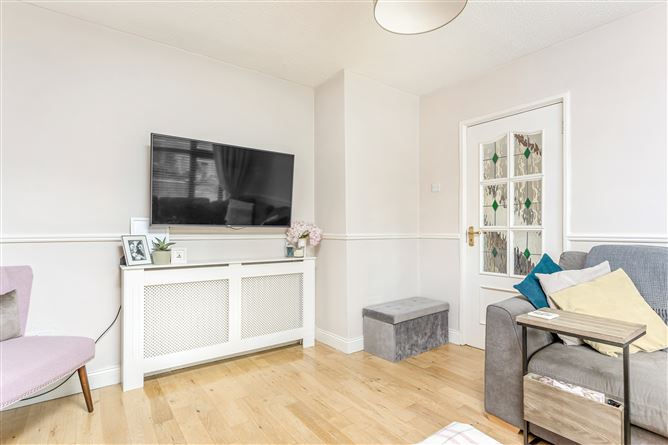 27 Hillcrest Avenue, Lucan, Dublin