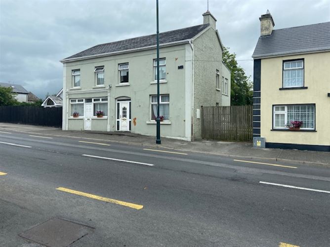 Main St, Williamstown, Galway