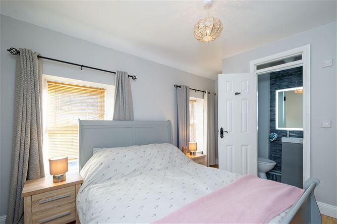 1 John Redmond Street, Fermoy, Cork