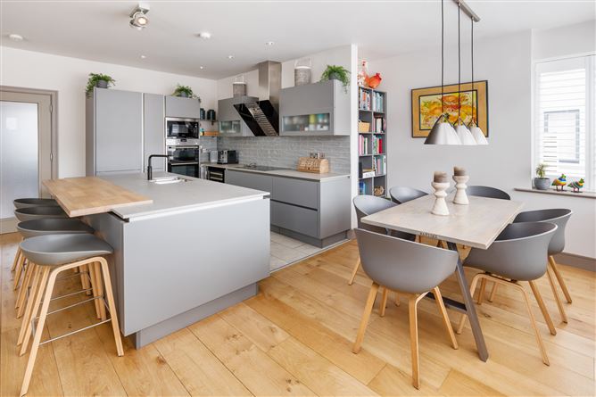 3 Dunbo West, Howth, Co. Dublin
