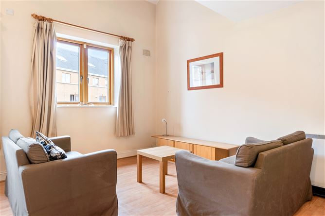 9 Dorset Square, Upper Gardiner St, Dublin 1