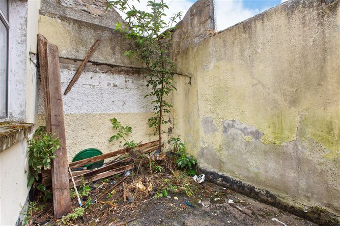 6 Old County Road, Crumlin, Dublin 12
